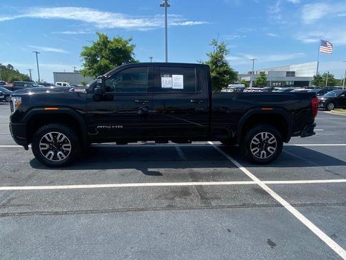 Onyx Black 2023 GMC Sierra 2500 AT4