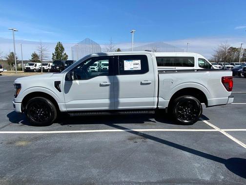 Avalanche 2026 Ford F-150 XLT