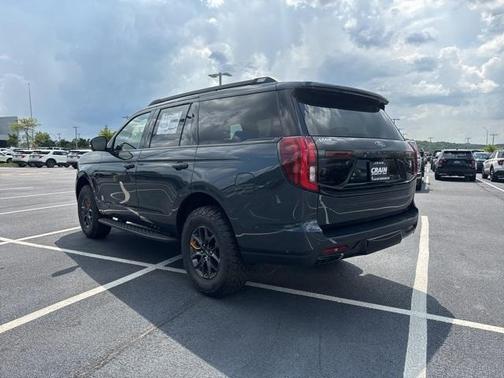 2025 Ford Expedition Tremor