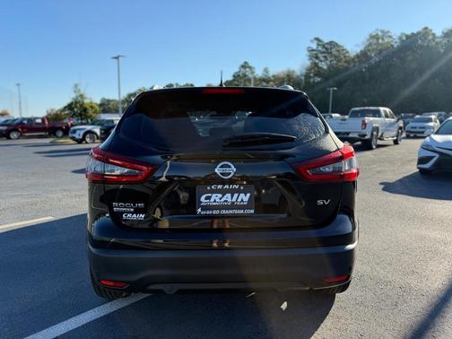 2020 Nissan Rogue Sport SV