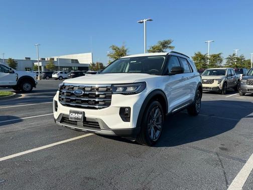 2025 Ford Explorer Active