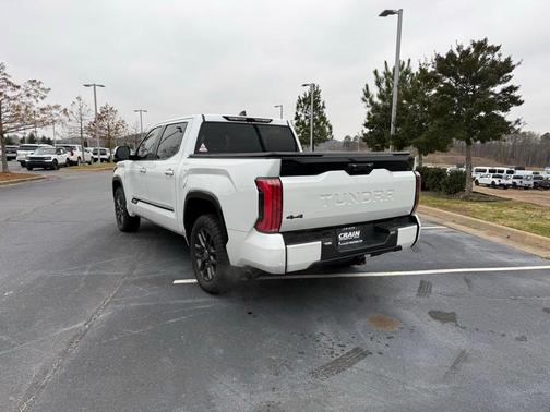 2024 Toyota Tundra Hybrid Platinum