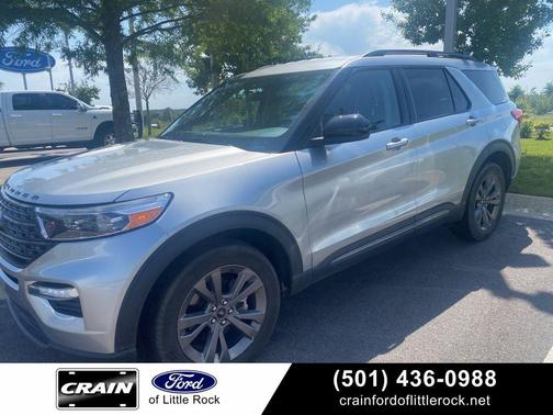 Iconic Silver Metallic 2022 Ford Explorer XLT