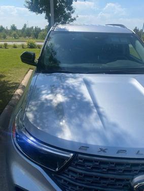 Iconic Silver Metallic 2022 Ford Explorer XLT