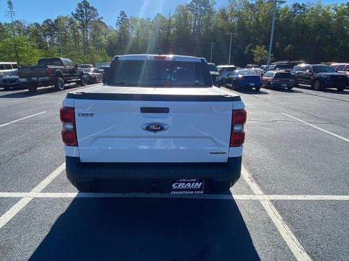 Oxford White 2024 Ford Maverick Lariat