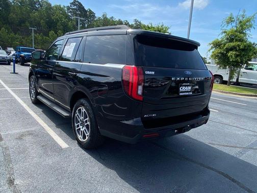 Agate Black Metallic 2025 Ford Expedition Active