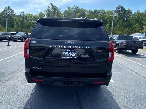 Agate Black Metallic 2025 Ford Expedition Active