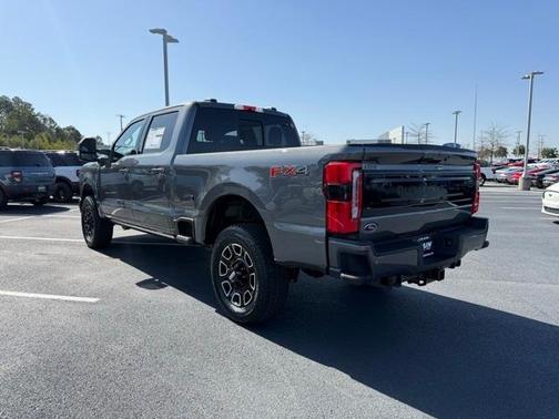 2025 Ford F-250 Platinum