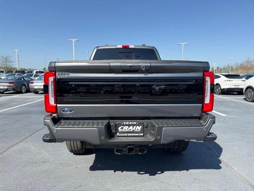 2025 Ford F-250 Platinum
