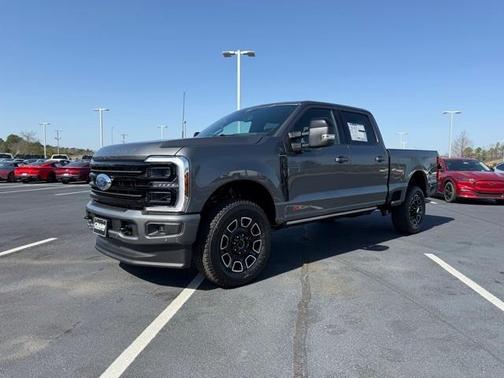 2025 Ford F-250 Platinum
