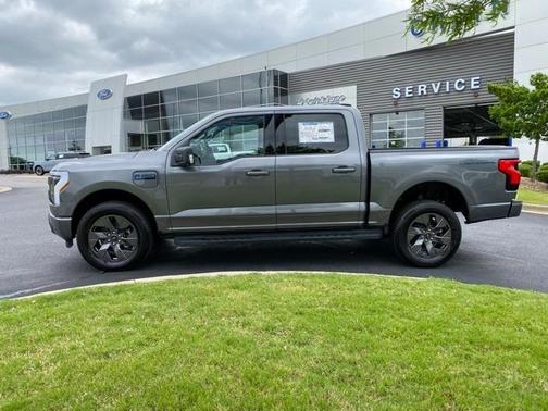 2025 Ford F-150 Lightning Flash