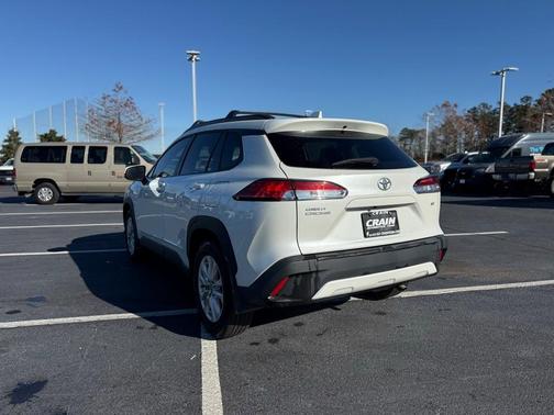 2023 Toyota Corolla Cross LE