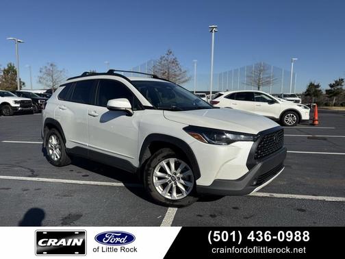 2023 Toyota Corolla Cross LE