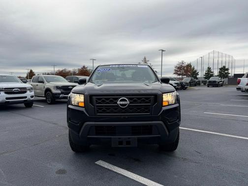 2022 Nissan Frontier S