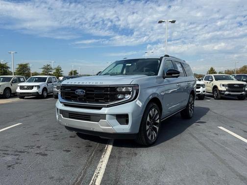 2025 Ford Expedition Platinum