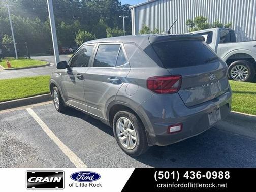 2023 Hyundai VENUE SE