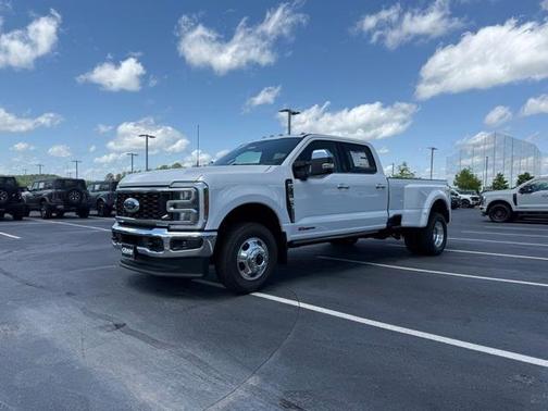 2025 Ford F-350 Lariat Super Duty