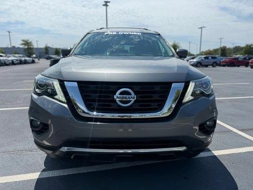 2020 Nissan Pathfinder SL