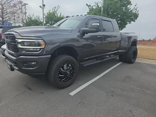 2024 RAM 3500 Laramie