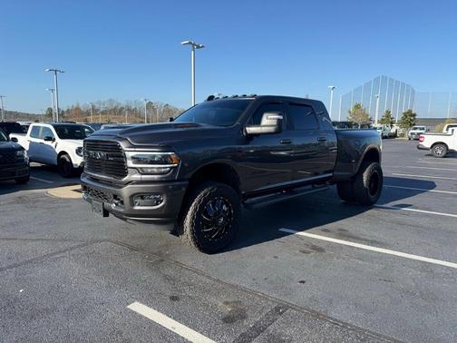 2024 RAM 3500 Laramie