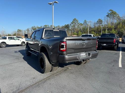 2024 RAM 3500 Laramie