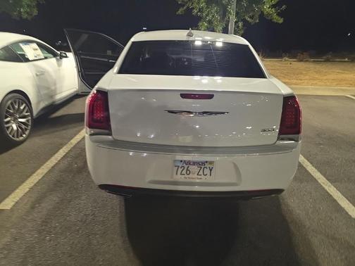 2019 Chrysler 300 Touring