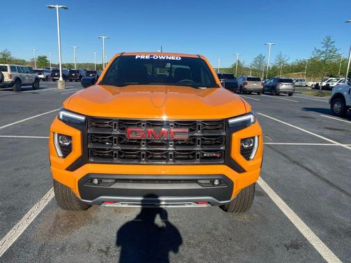 Desert Sun 2025 GMC Canyon AT4