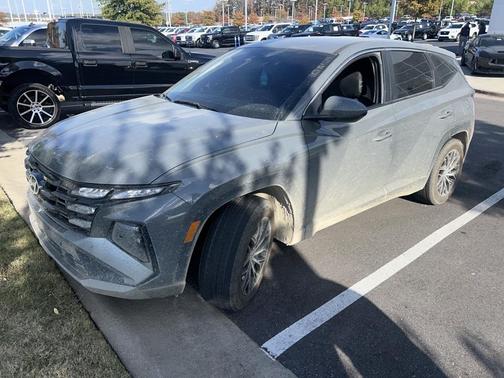 2025 Hyundai TUCSON SE