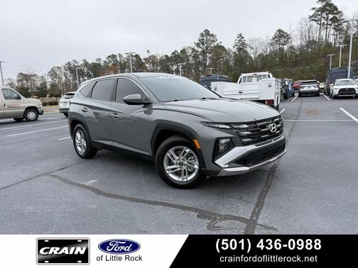 2025 Hyundai TUCSON SE