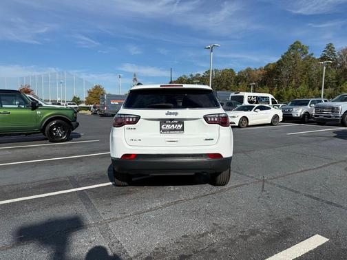 2023 Jeep Compass Latitude