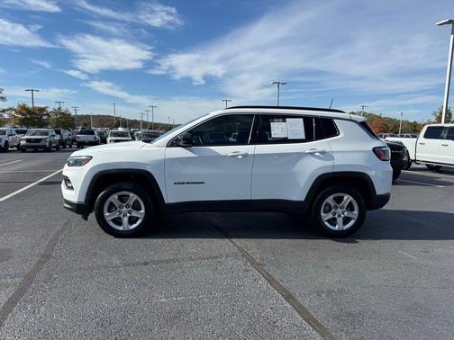 2023 Jeep Compass Latitude