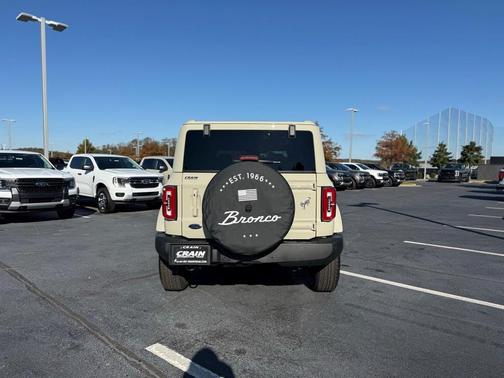 2025 Ford Bronco Outer Banks