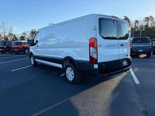 2024 Ford E-Transit Base