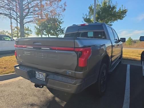 2022 Ford F-150 Lightning LARIAT