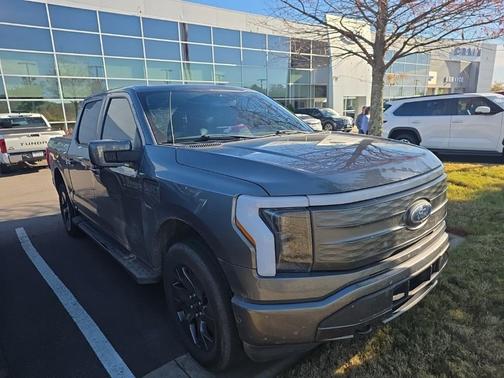 2022 Ford F-150 Lightning LARIAT