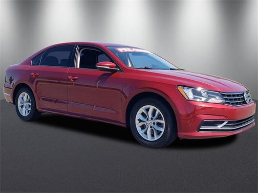 Photo 1 of 20 of 2018 Volkswagen Passat 2.0T S