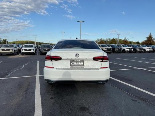 2022 Volkswagen Passat 2.0T SE