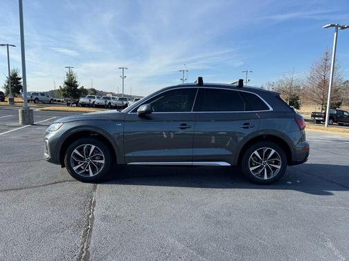 2023 Audi Q5 45 S line quattro Premium
