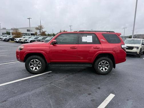 2022 Toyota 4Runner TRD Off Road