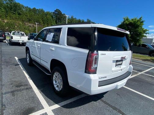 Summit White 2018 GMC Yukon SLT