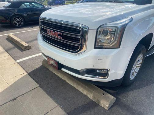 Summit White 2018 GMC Yukon SLT