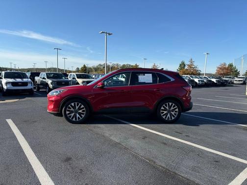 2020 Ford Escape Titanium Hybrid