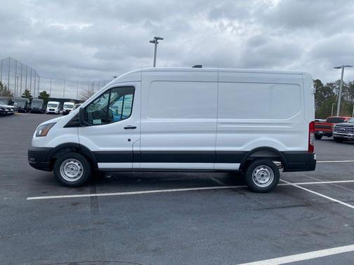 2026 Ford Transit-250 148 WB Medium Roof Cargo