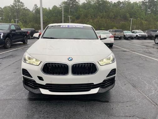 Alpine White 2023 BMW X2 sDrive28i