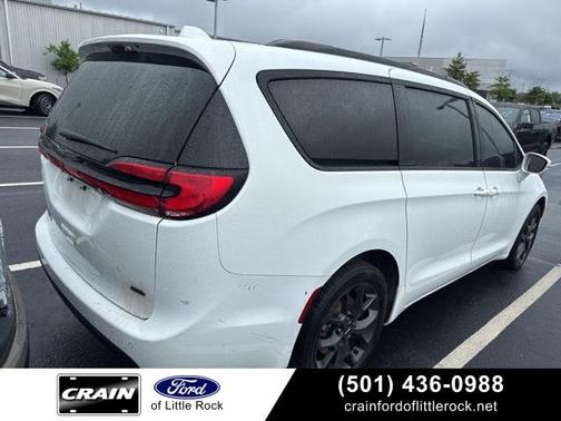 2021 Chrysler Pacifica Touring