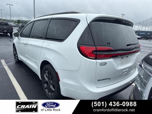 2021 Chrysler Pacifica Touring