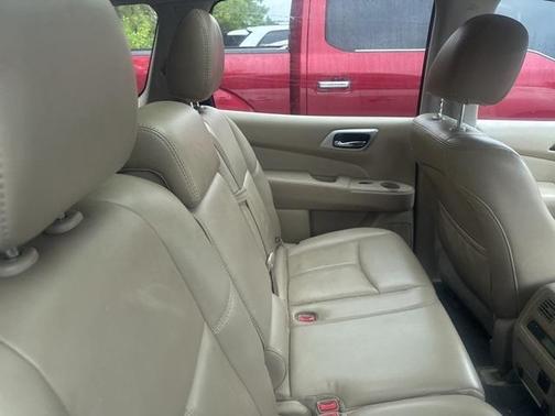 2015 Nissan Pathfinder SL