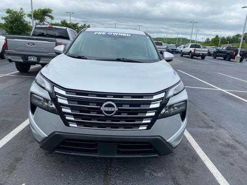 Brilliant Silver Metallic 2025 Nissan Rogue SV