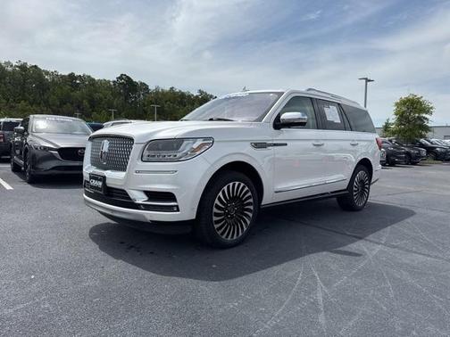 2018 Lincoln Navigator Black Label