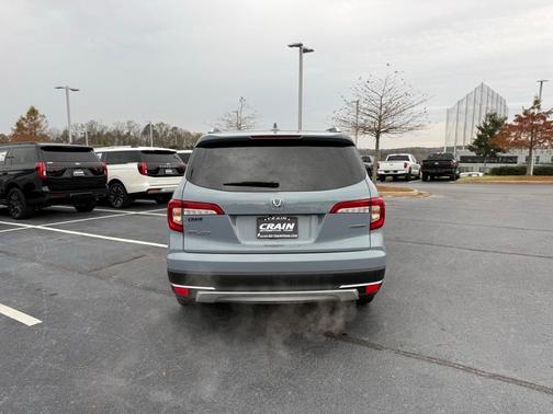 2022 Honda Pilot Touring 7-Passenger